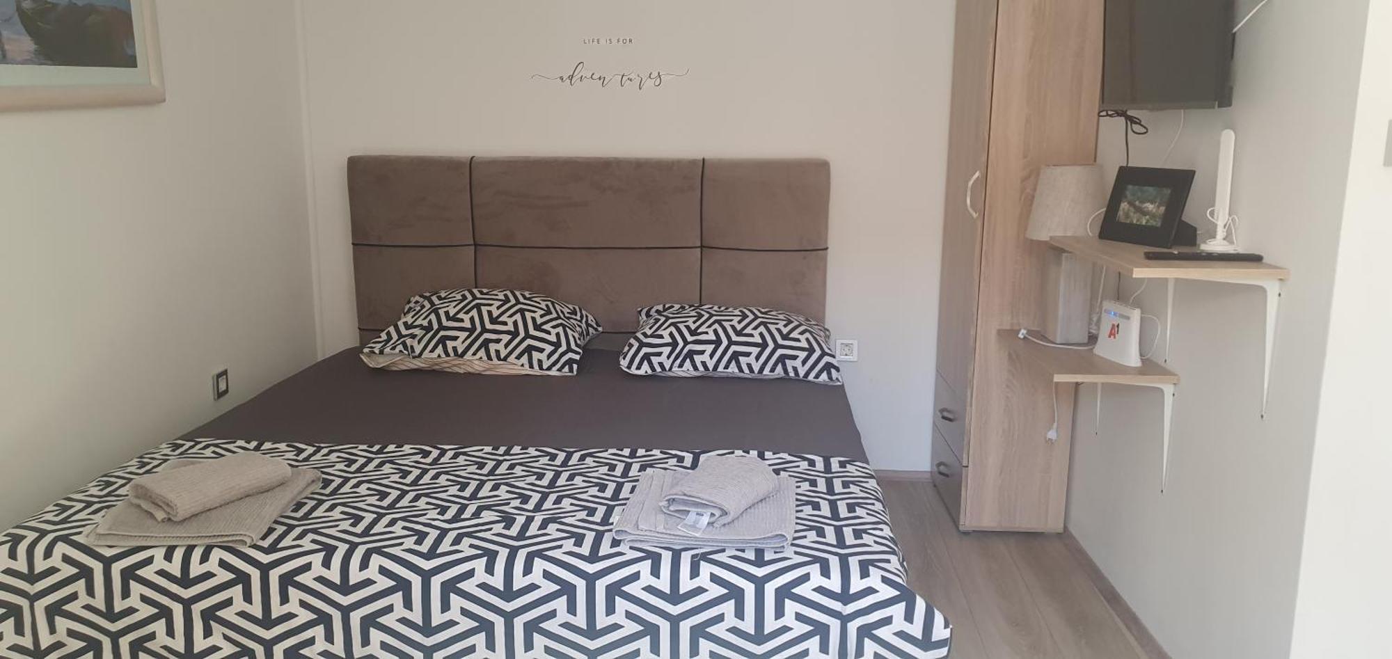 Apartmani Sanja Zaton  Luaran gambar