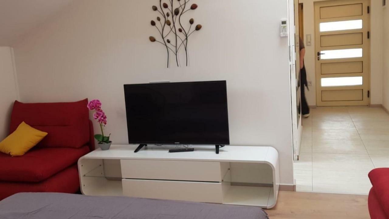 Apartmani Sanja Zaton  Luaran gambar