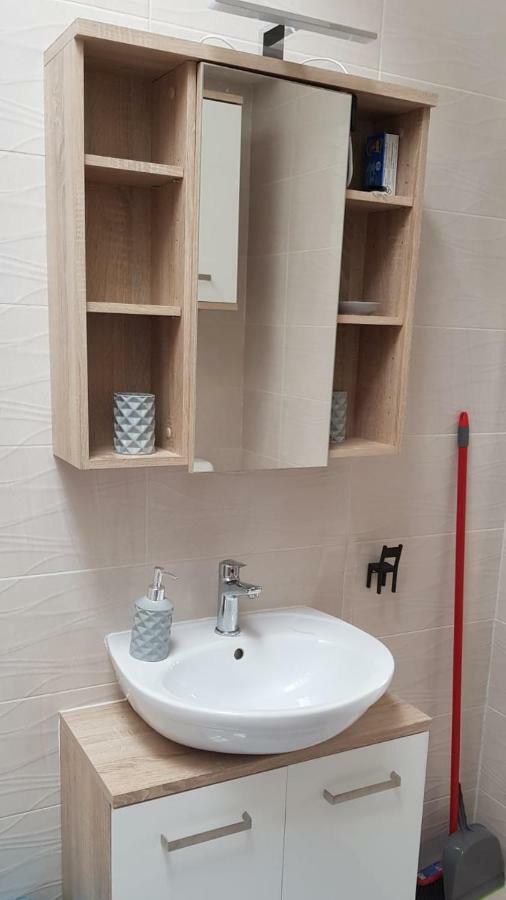 Apartmani Sanja Zaton  Luaran gambar