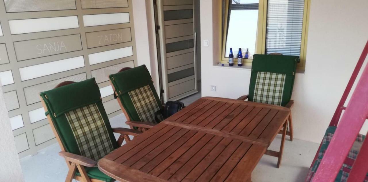 Apartmani Sanja Zaton  Luaran gambar